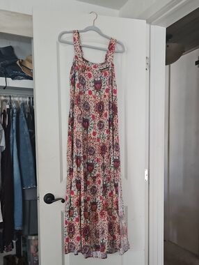 NATURAL LIFE Kate Side Slit Maxi Dress